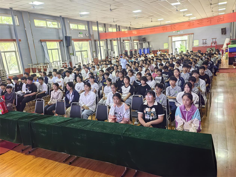 0528-800px2.jpg